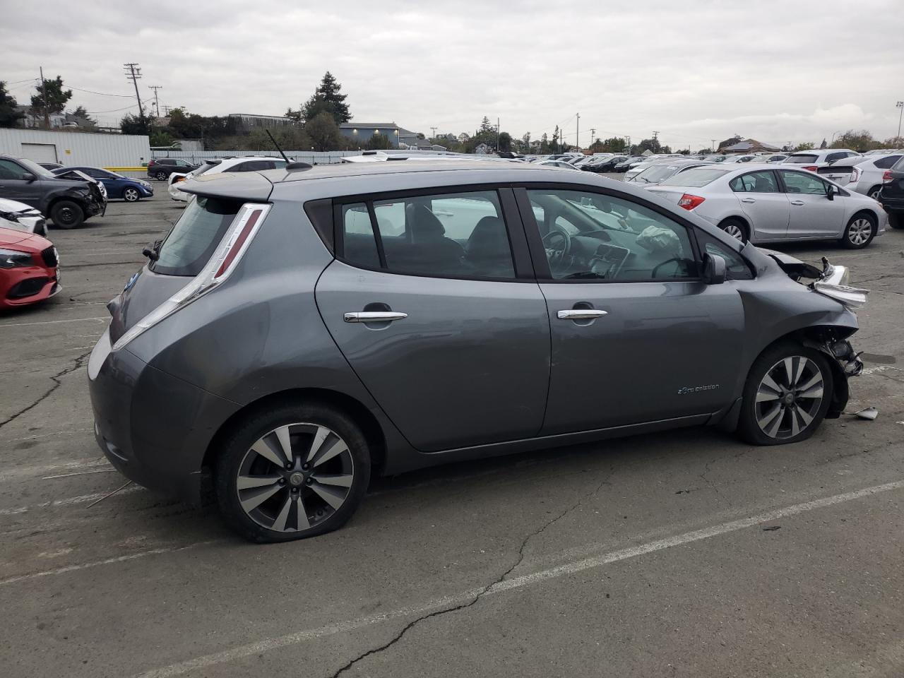 NISSAN LEAF S