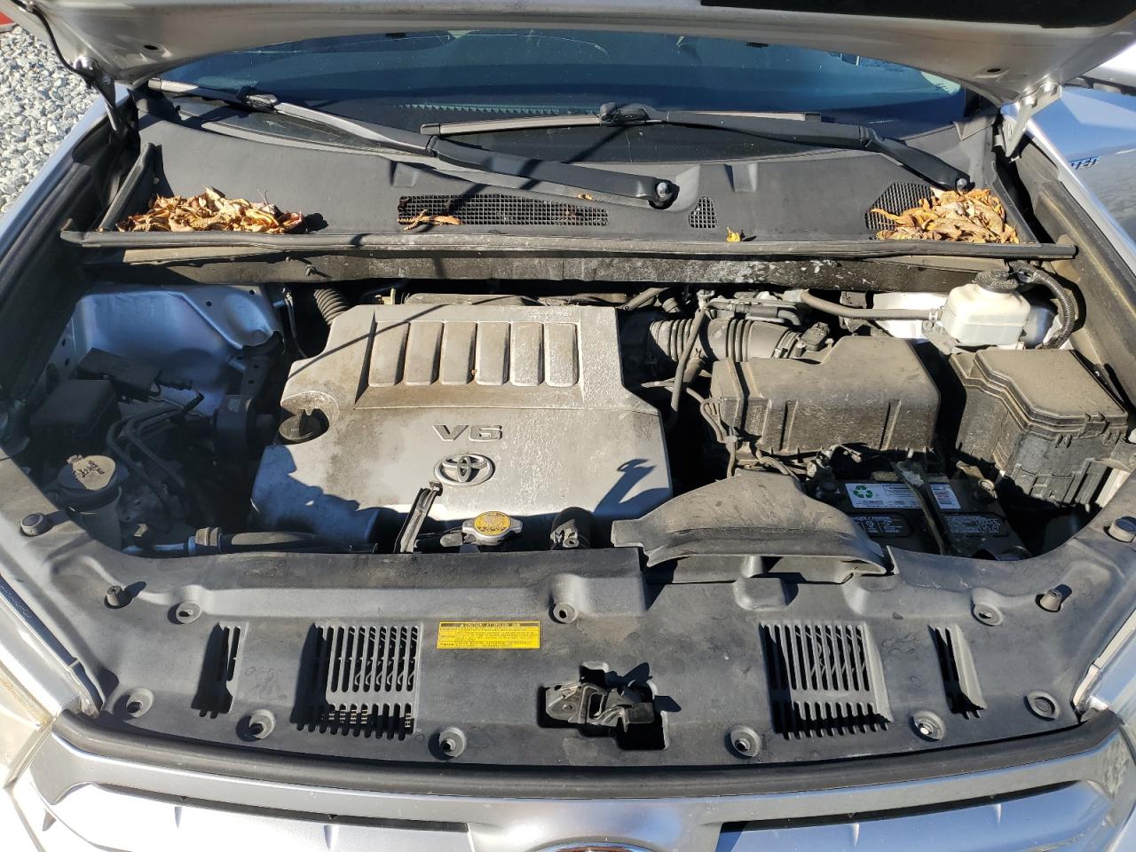 TOYOTA HIGHLANDER LIMITED