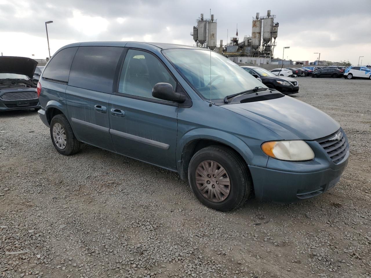 Lot #3280631395 2006 CHRYSLER TOWN & COU