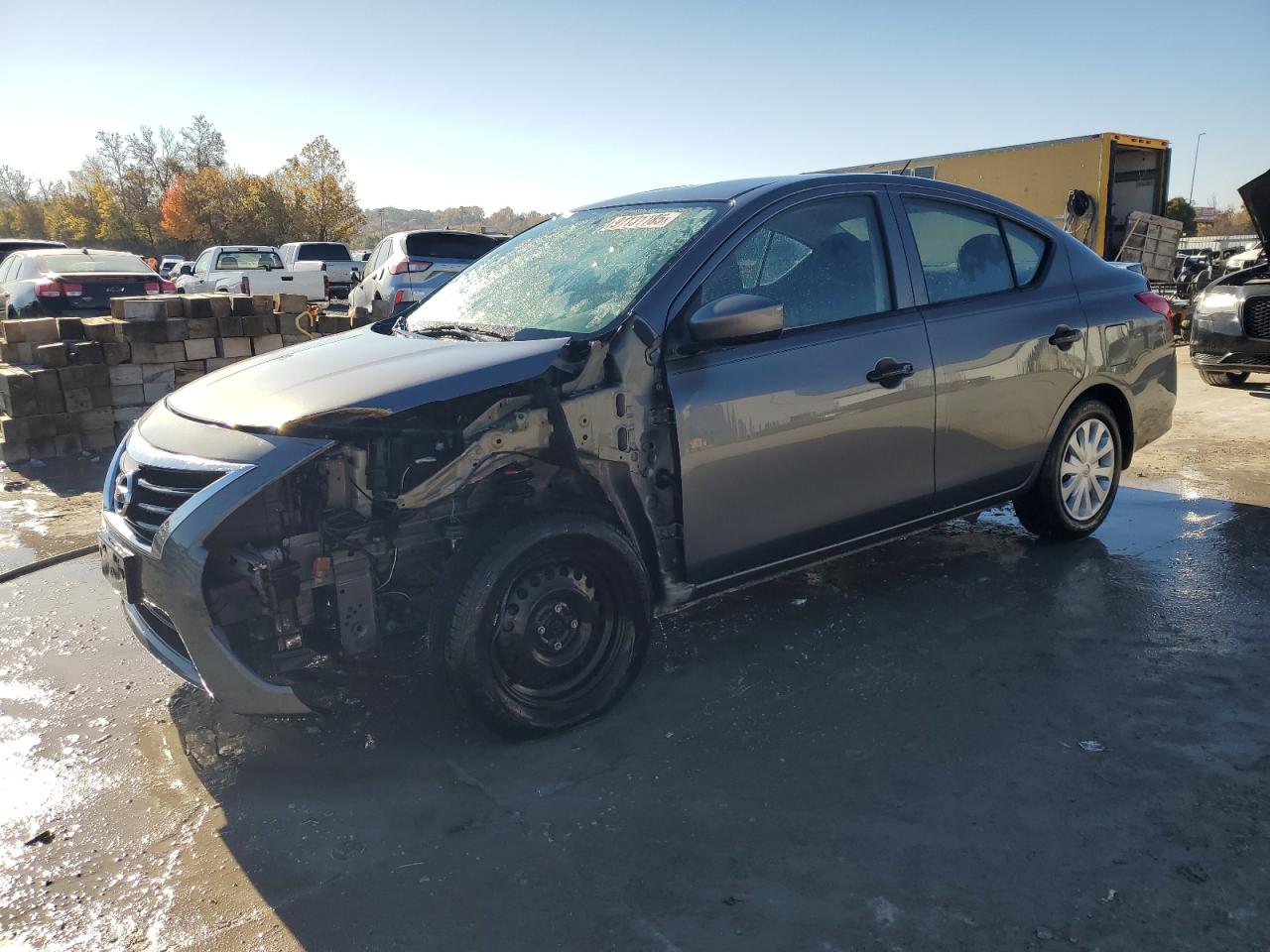 Lot #3291437140 2017 NISSAN VERSA S
