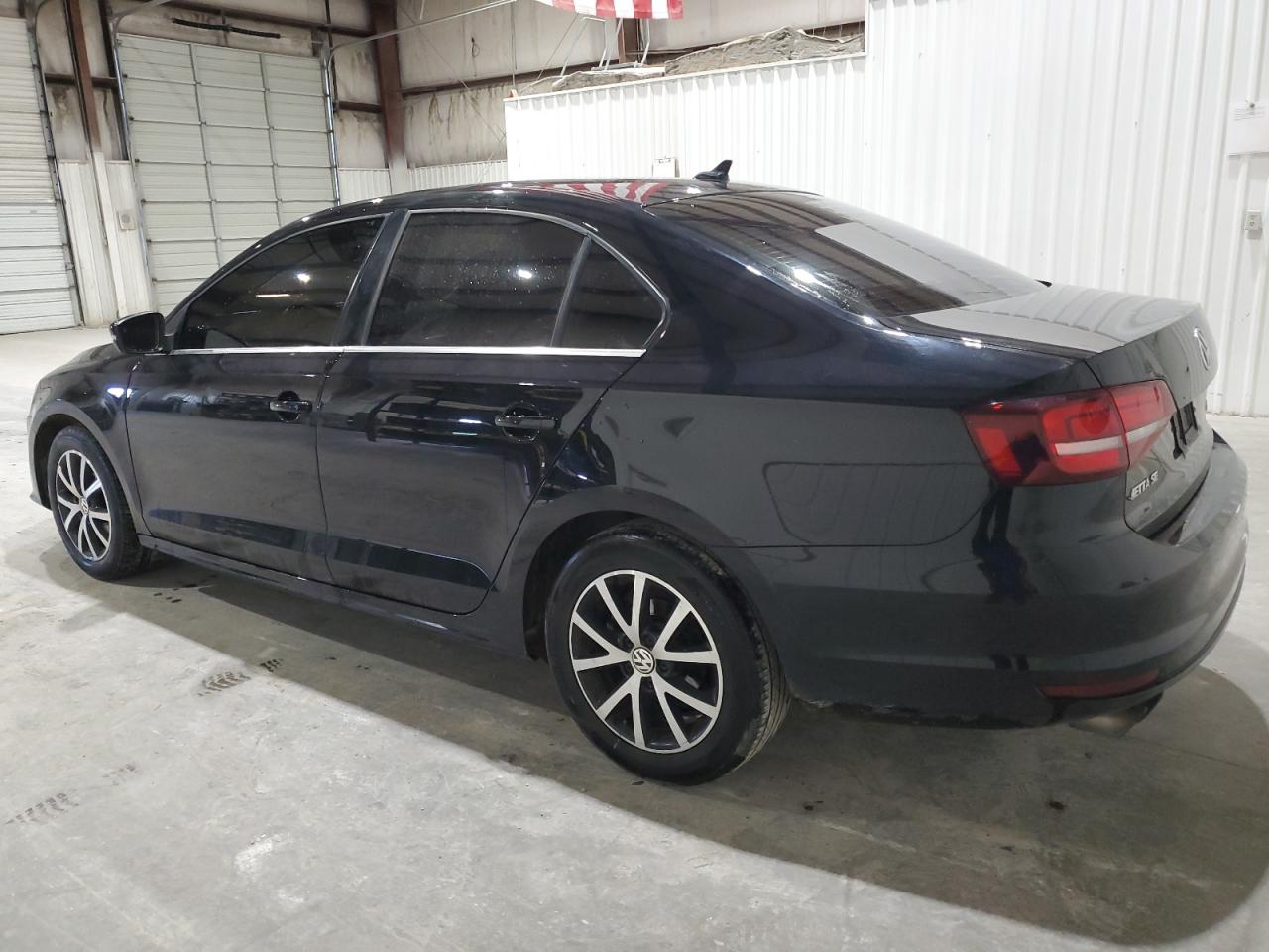 VOLKSWAGEN JETTA SE