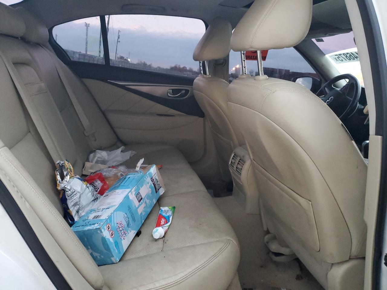 INFINITI Q50 HYBRID PREMIUM