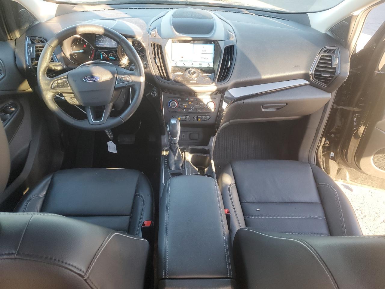 FORD ESCAPE TITANIUM