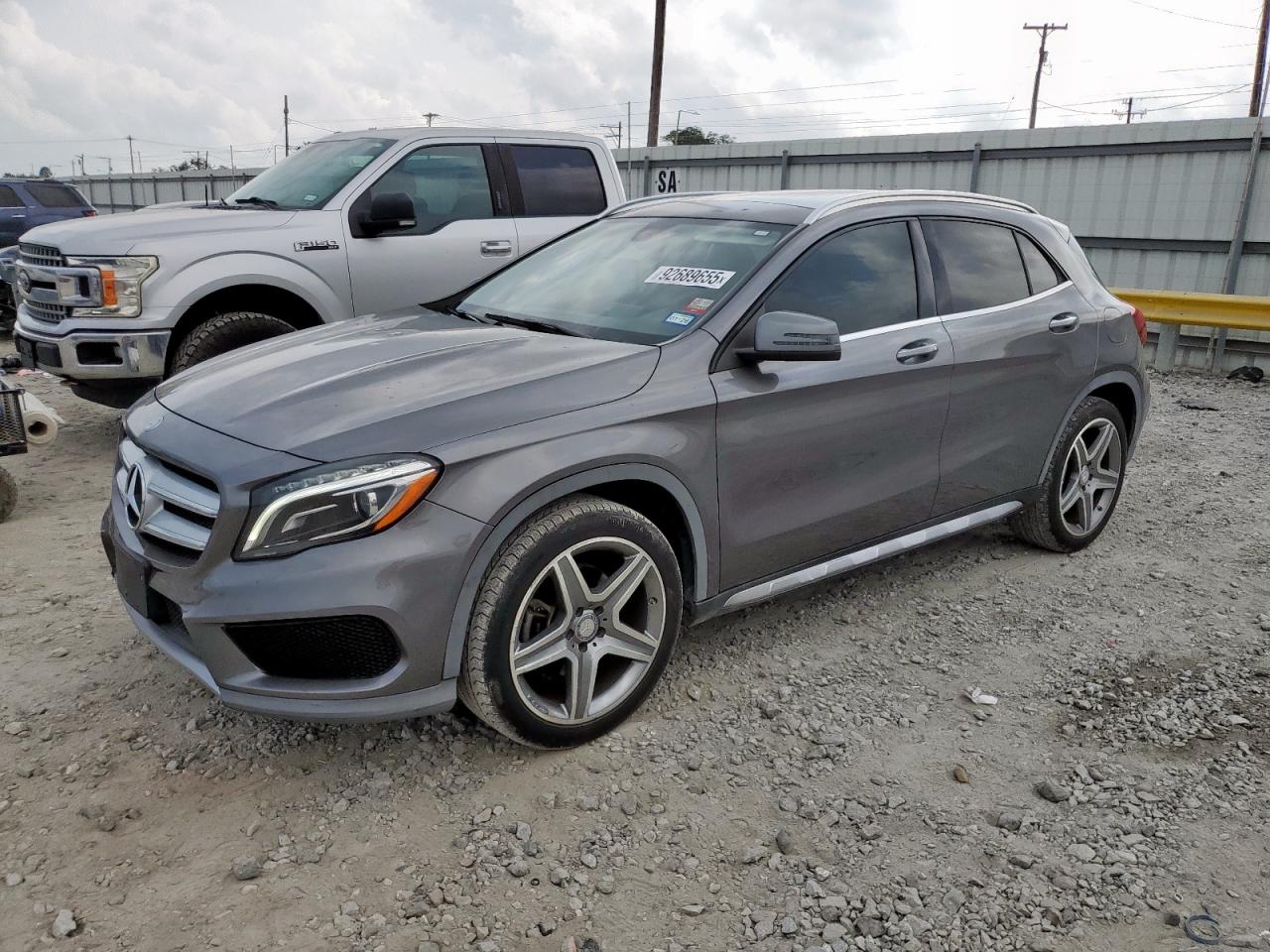 MERCEDES-BENZ GLA-CLASS 250 4MATIC