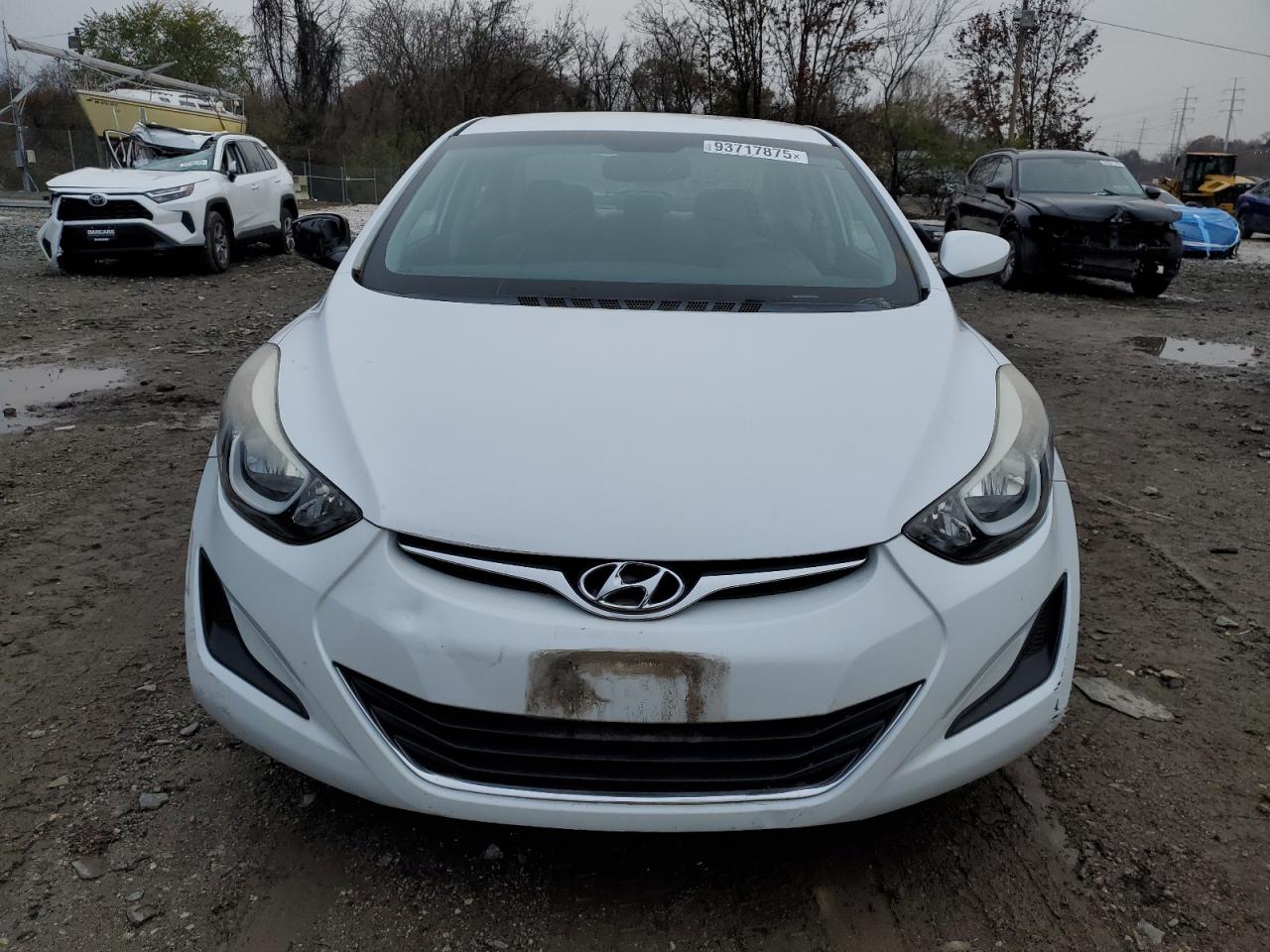HYUNDAI ELANTRA SE