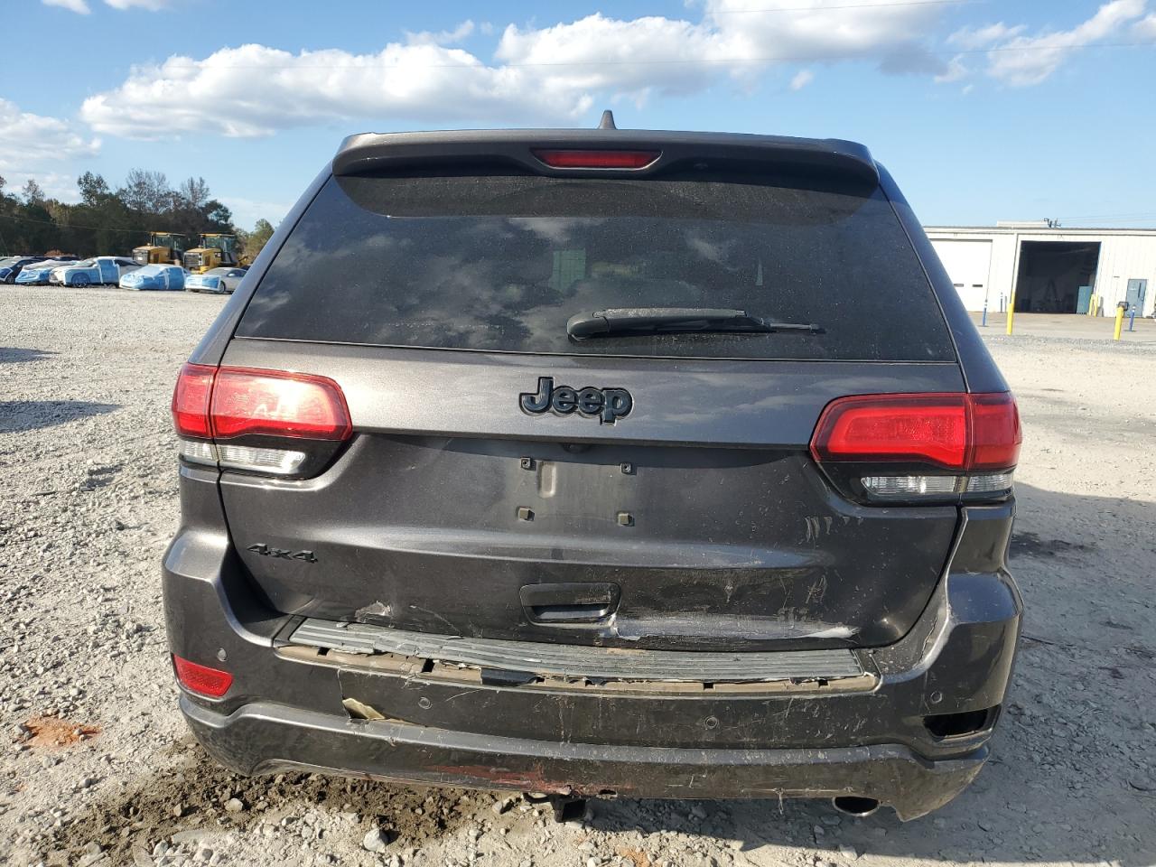 JEEP GRAND CHEROKEE LAREDO