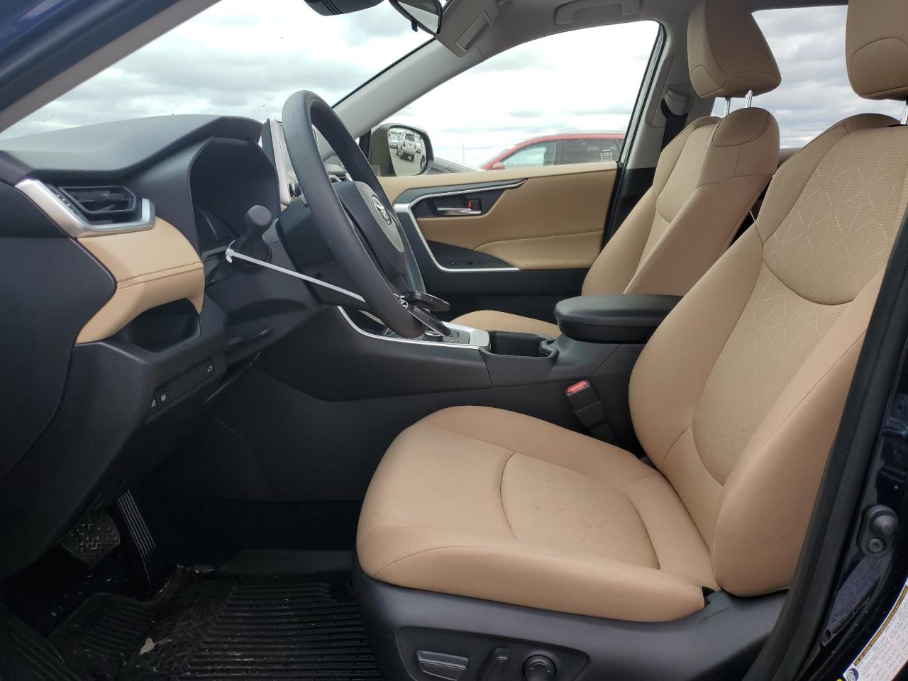 Lot #3317135979 2025 TOYOTA RAV4 XLE