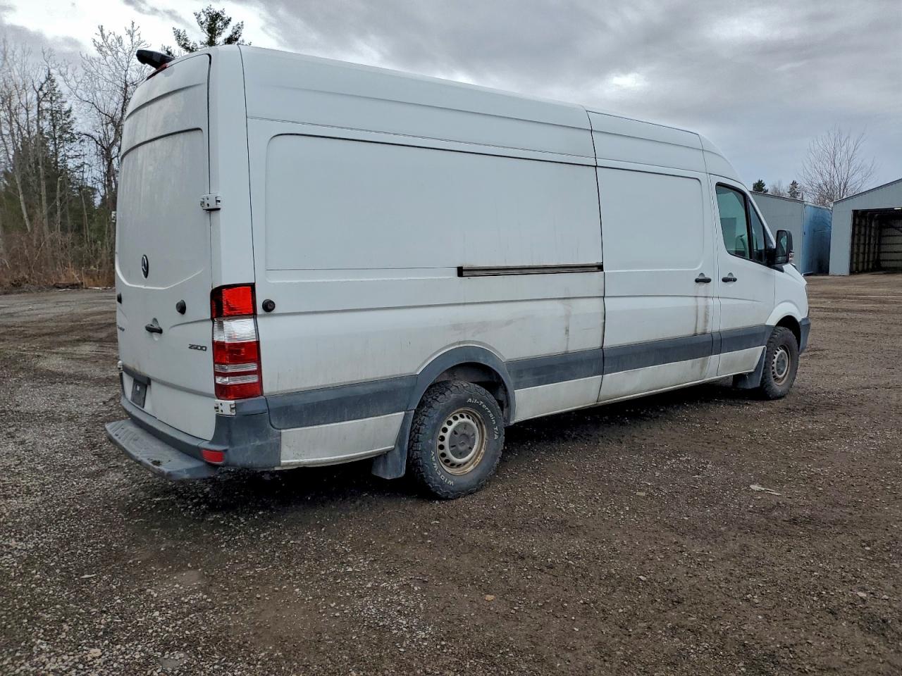 MERCEDES-BENZ SPRINTER 2500