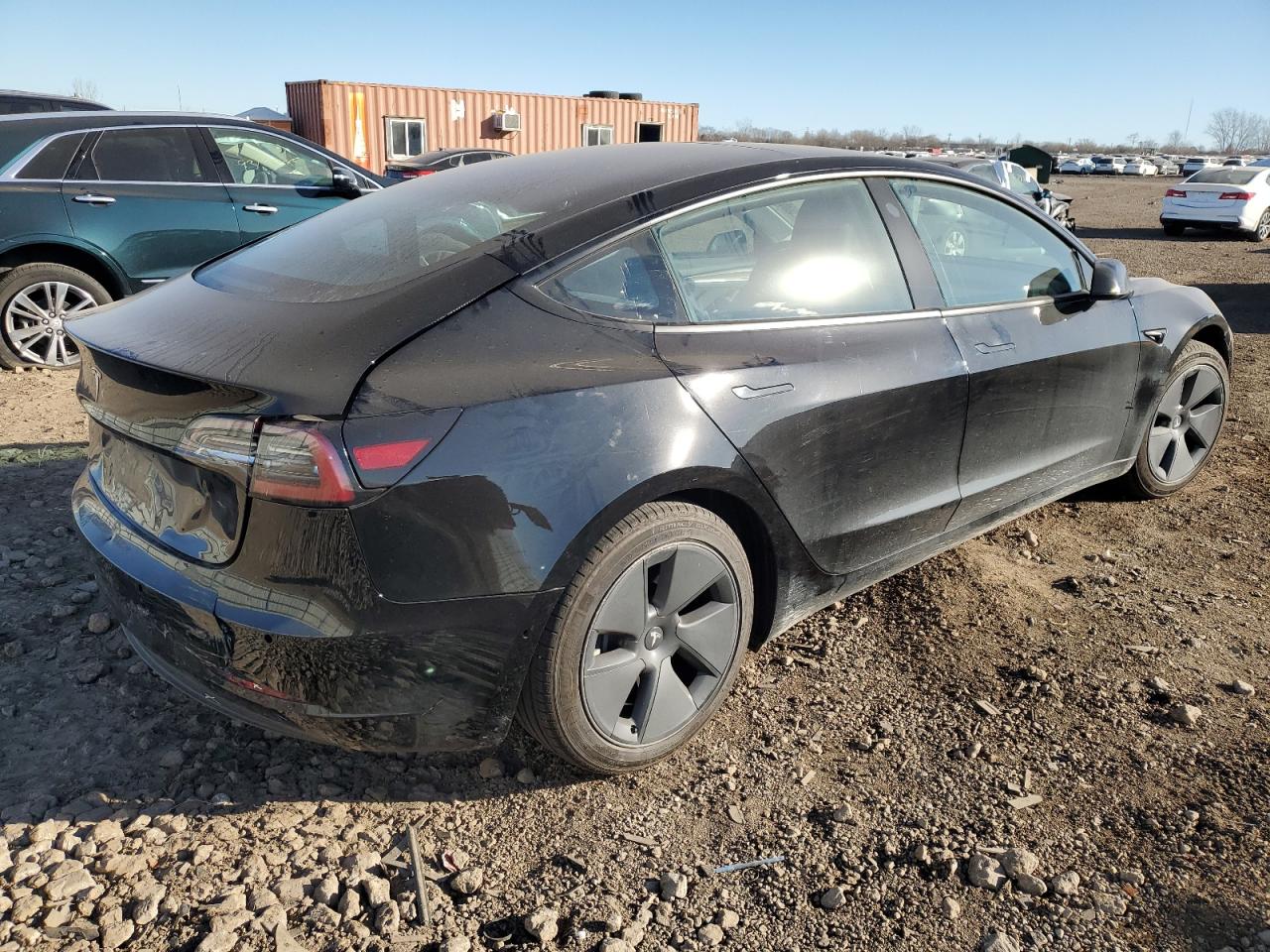TESLA MODEL 3