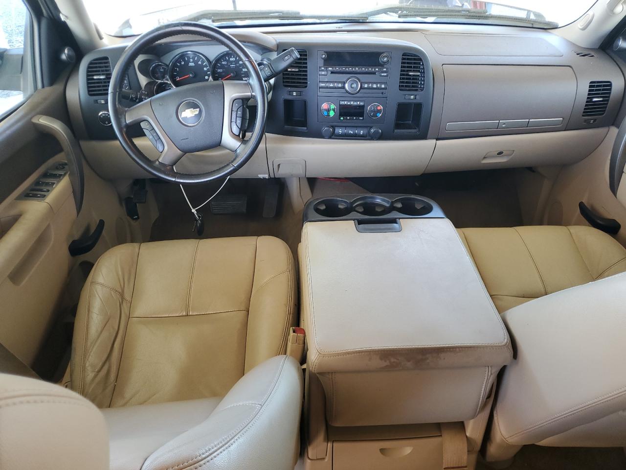 CHEVROLET SILVERADO C1500 LT