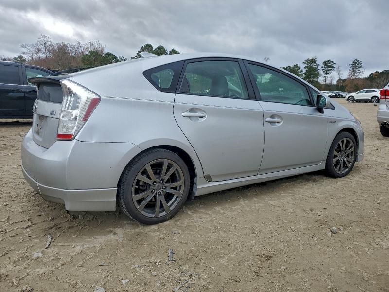 2011 TOYOTA PRIUS #3301834418