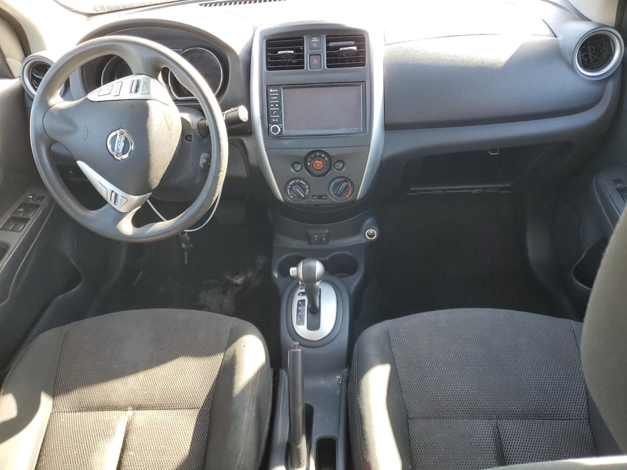 NISSAN VERSA S