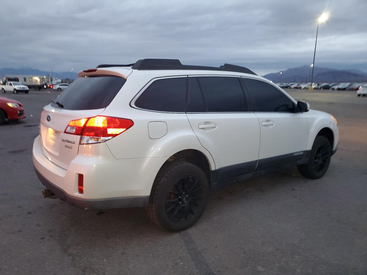 SUBARU OUTBACK 2.5I PREMIUM