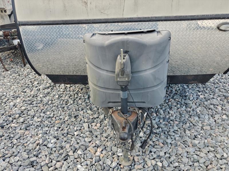 2015 USCG MOTORHOME #3301683625