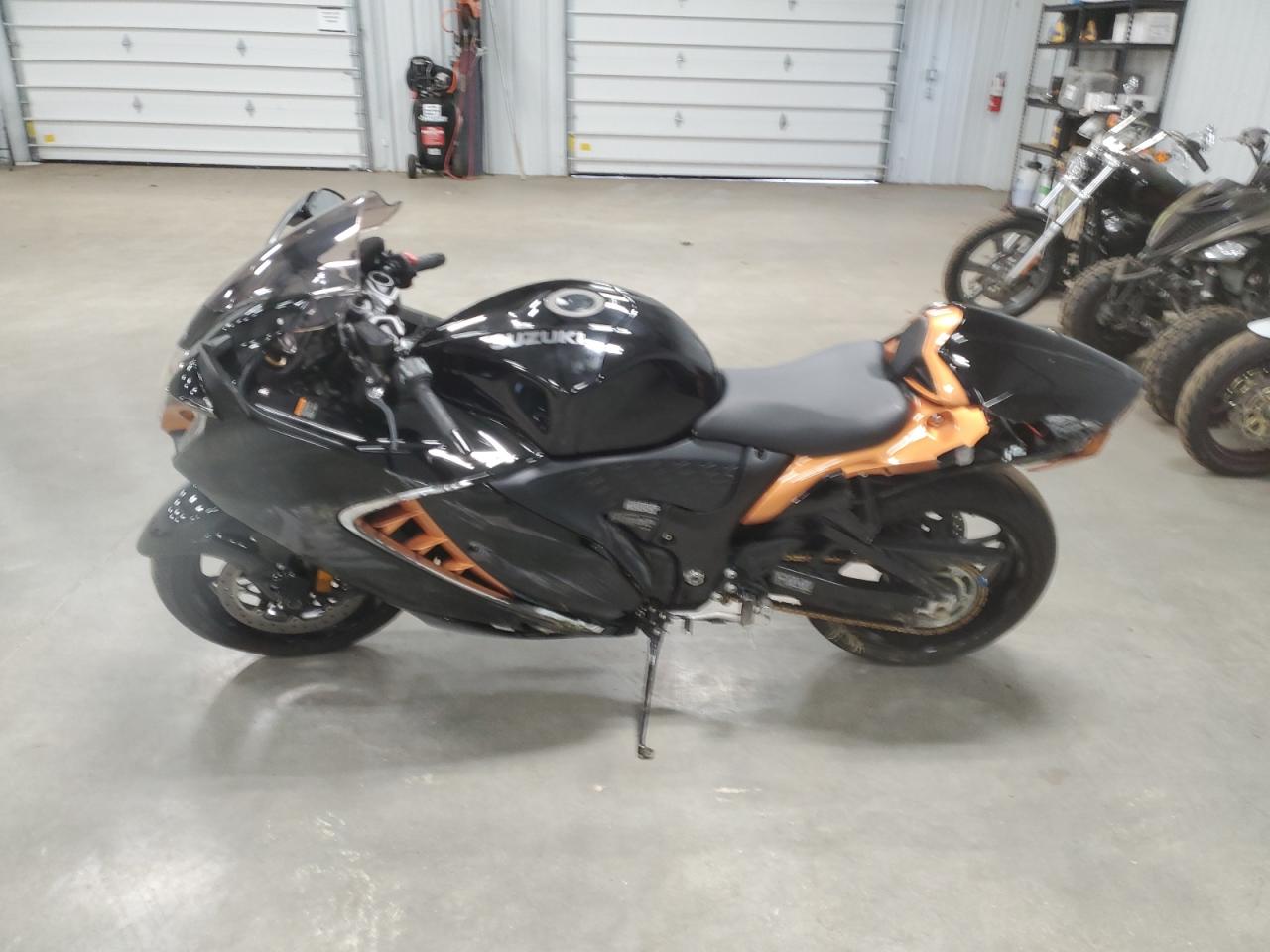Lot #3290200243 2022 SUZUKI GSX1300 RR
