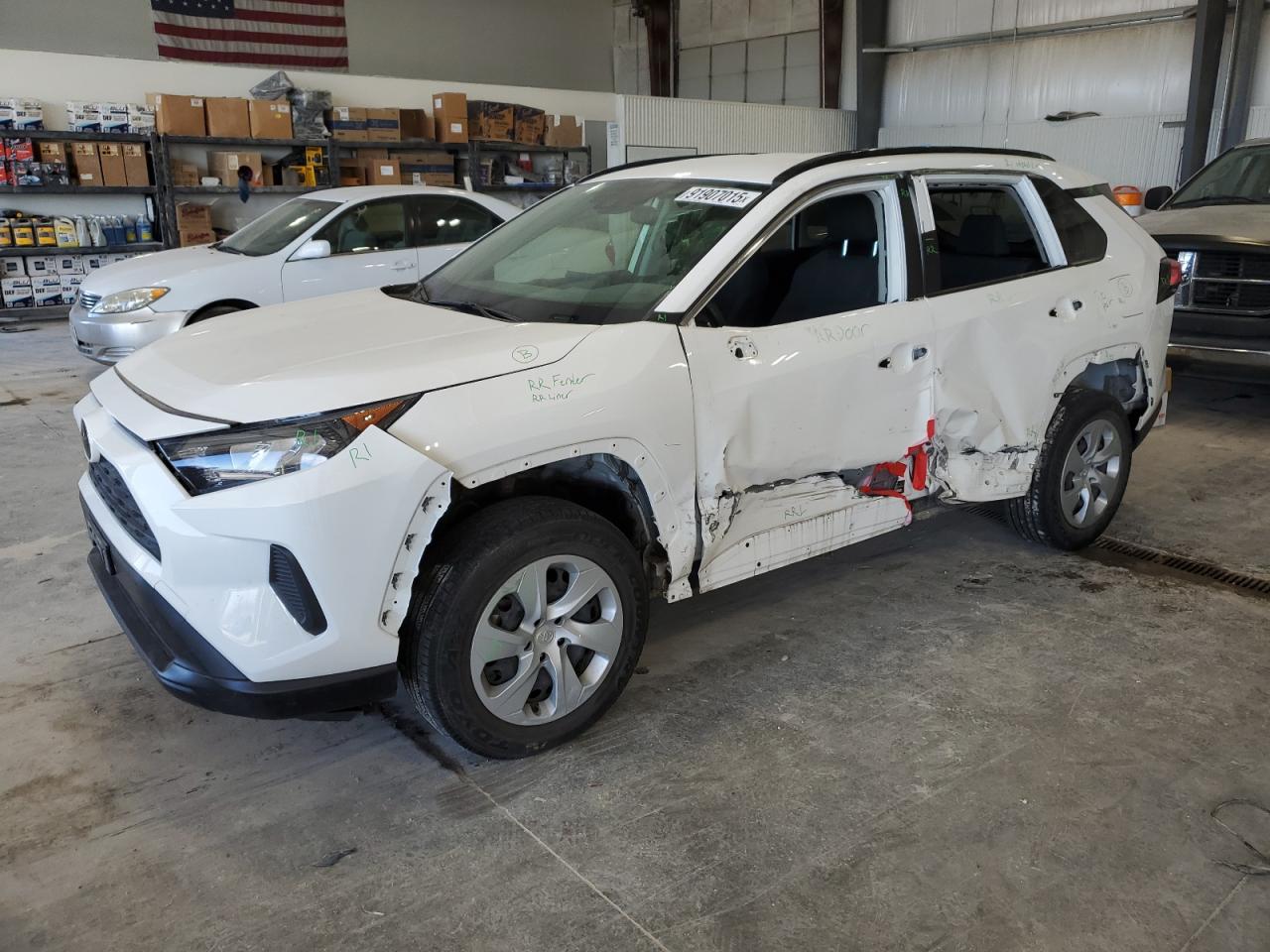 TOYOTA RAV4 LE
