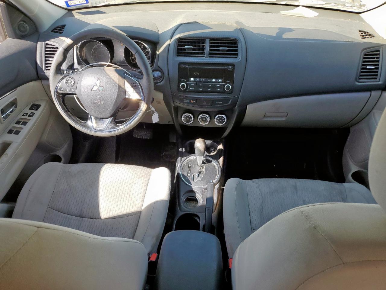 MITSUBISHI OUTLANDER ES