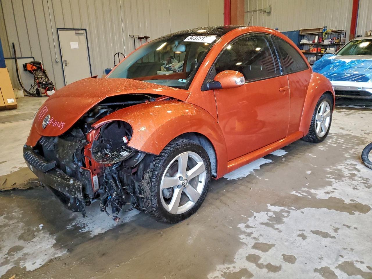 Lot #3311891208 2010 VOLKSWAGEN NEW BEETLE