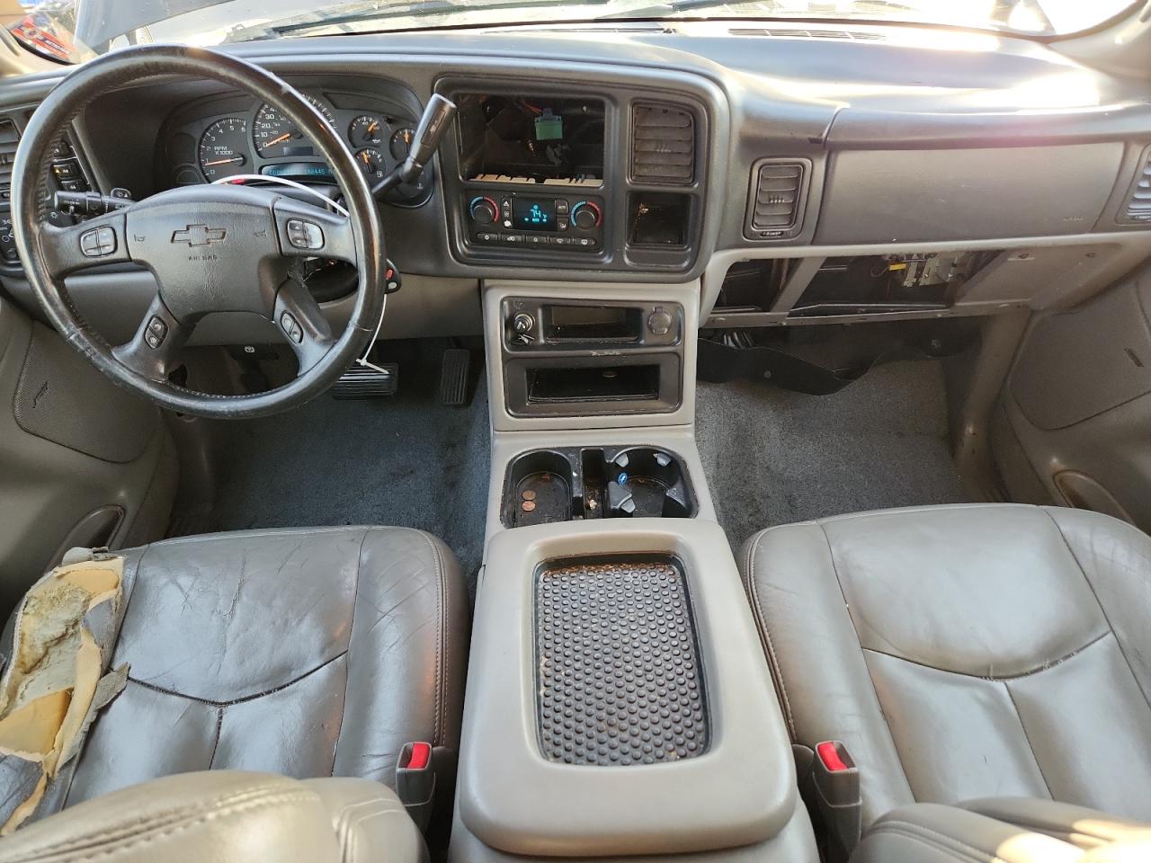 Lot #3286928243 2004 CHEVROLET SUBURBAN K