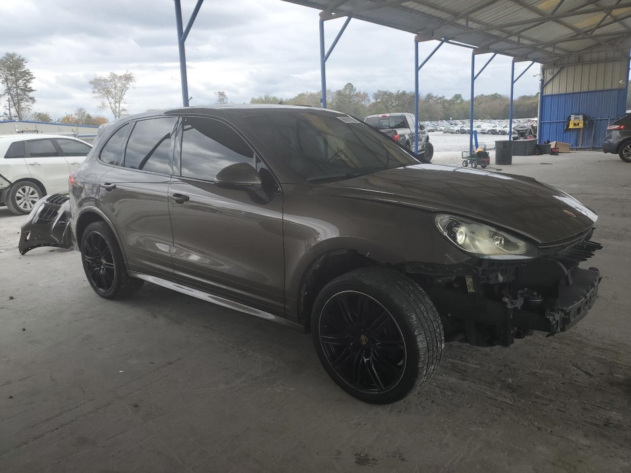 PORSCHE CAYENNE