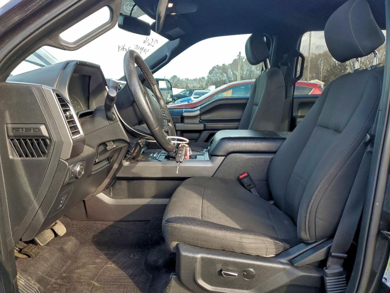 FORD F-150 SUPERCREW