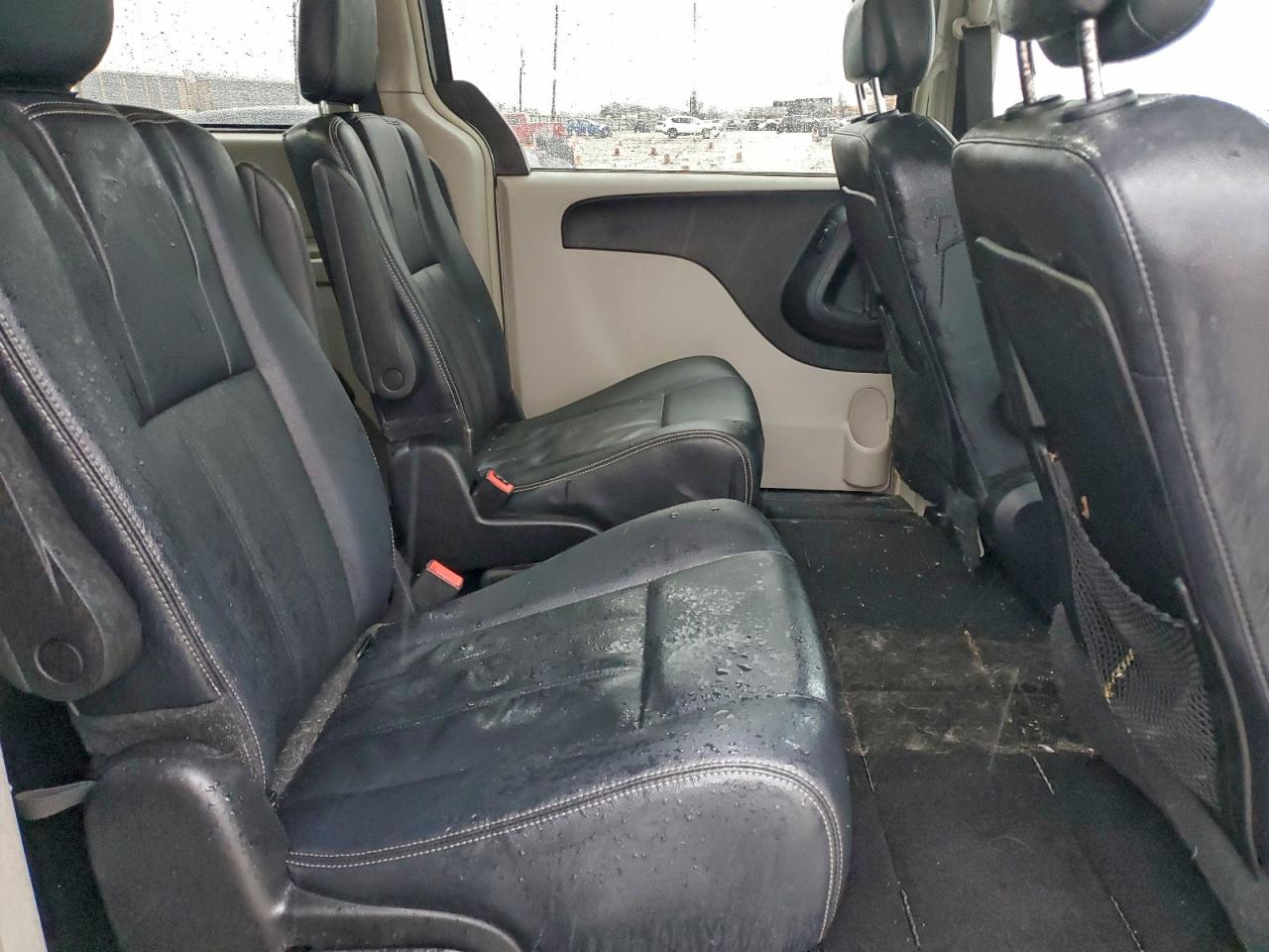 CHRYSLER TOWN & COUNTRY TOURING