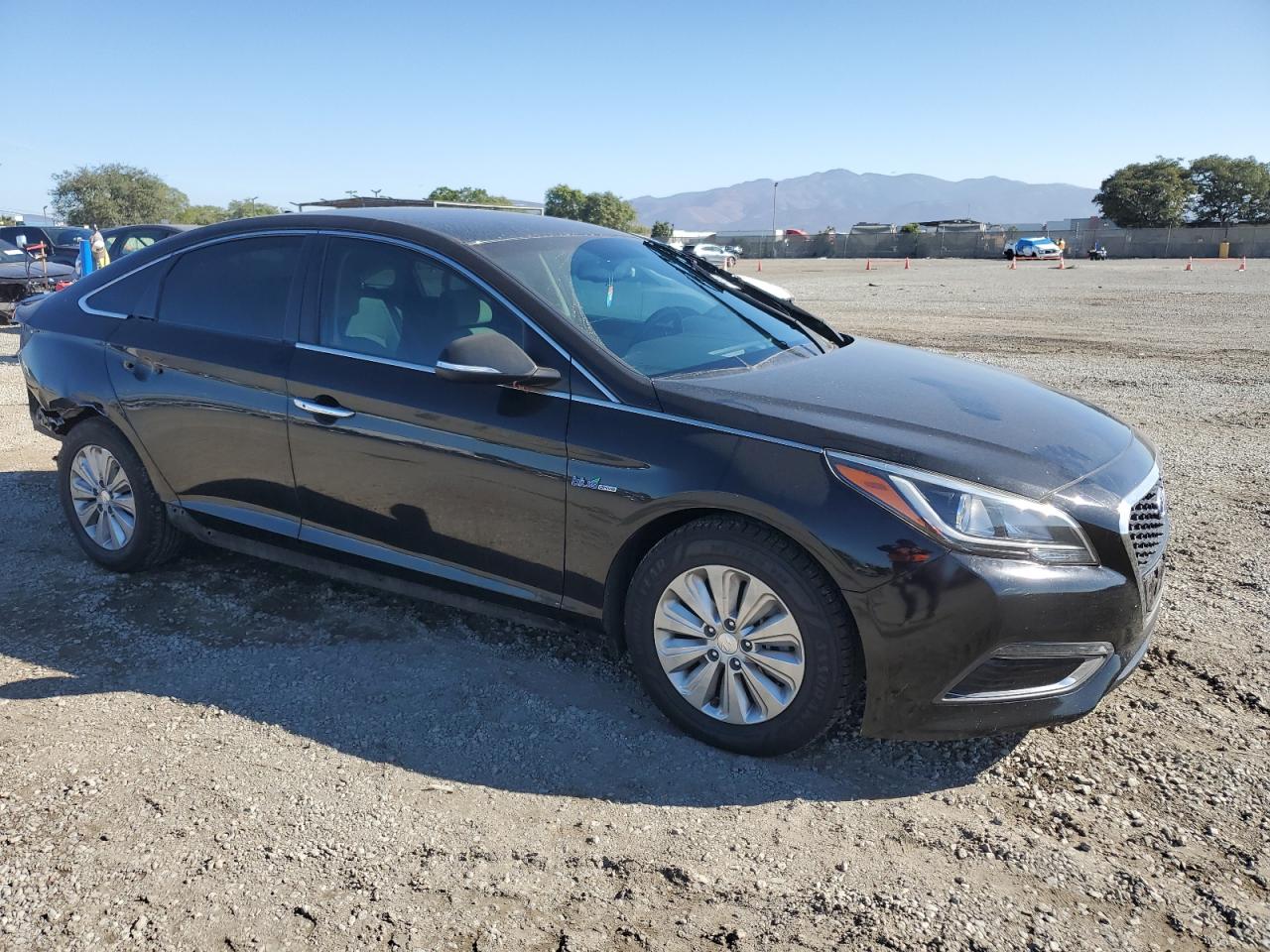 HYUNDAI SONATA HYBRID