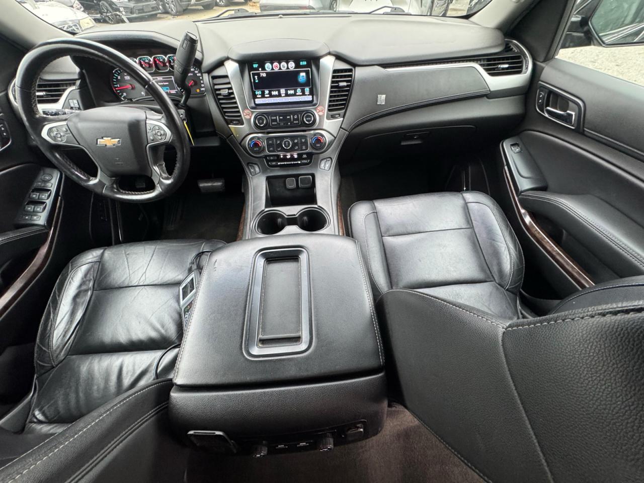 CHEVROLET SUBURBAN C1500 LT