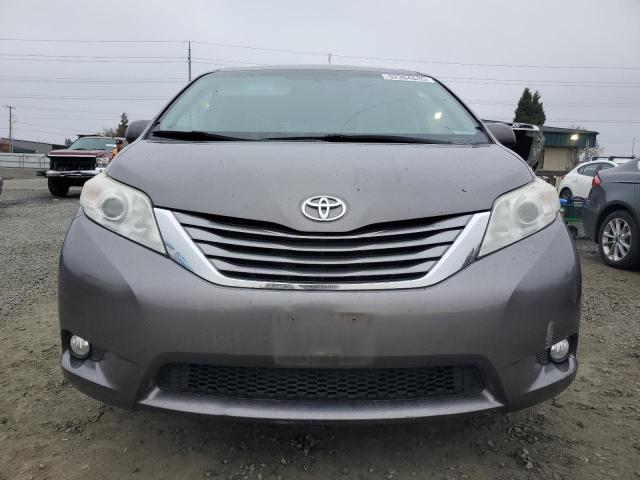 2015 TOYOTA SIENNA XLE #3284648353