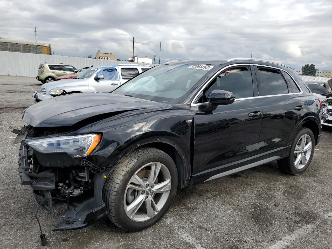 AUDI Q3 PREMIUM S LINE