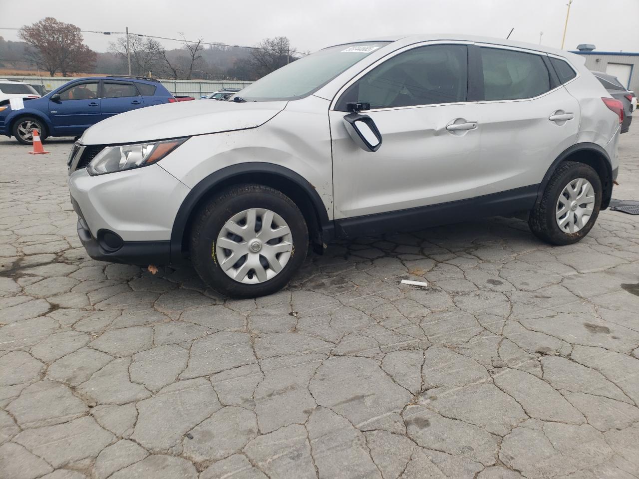 NISSAN ROGUE SPORT S