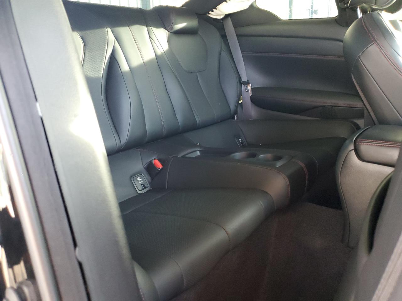 INFINITI Q60 RED SPORT 400