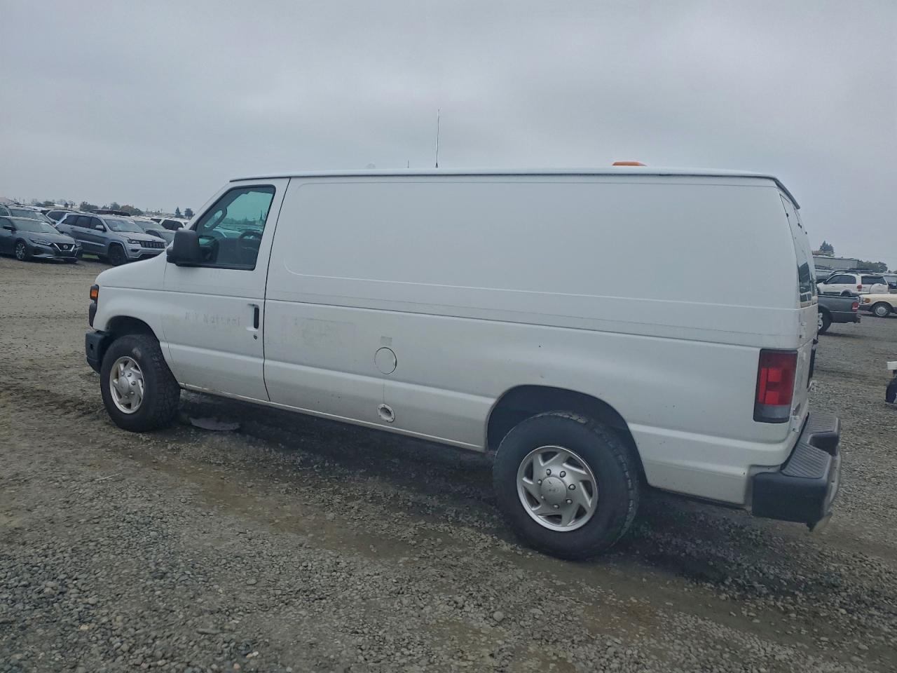 FORD ECONOLINE E250 VAN