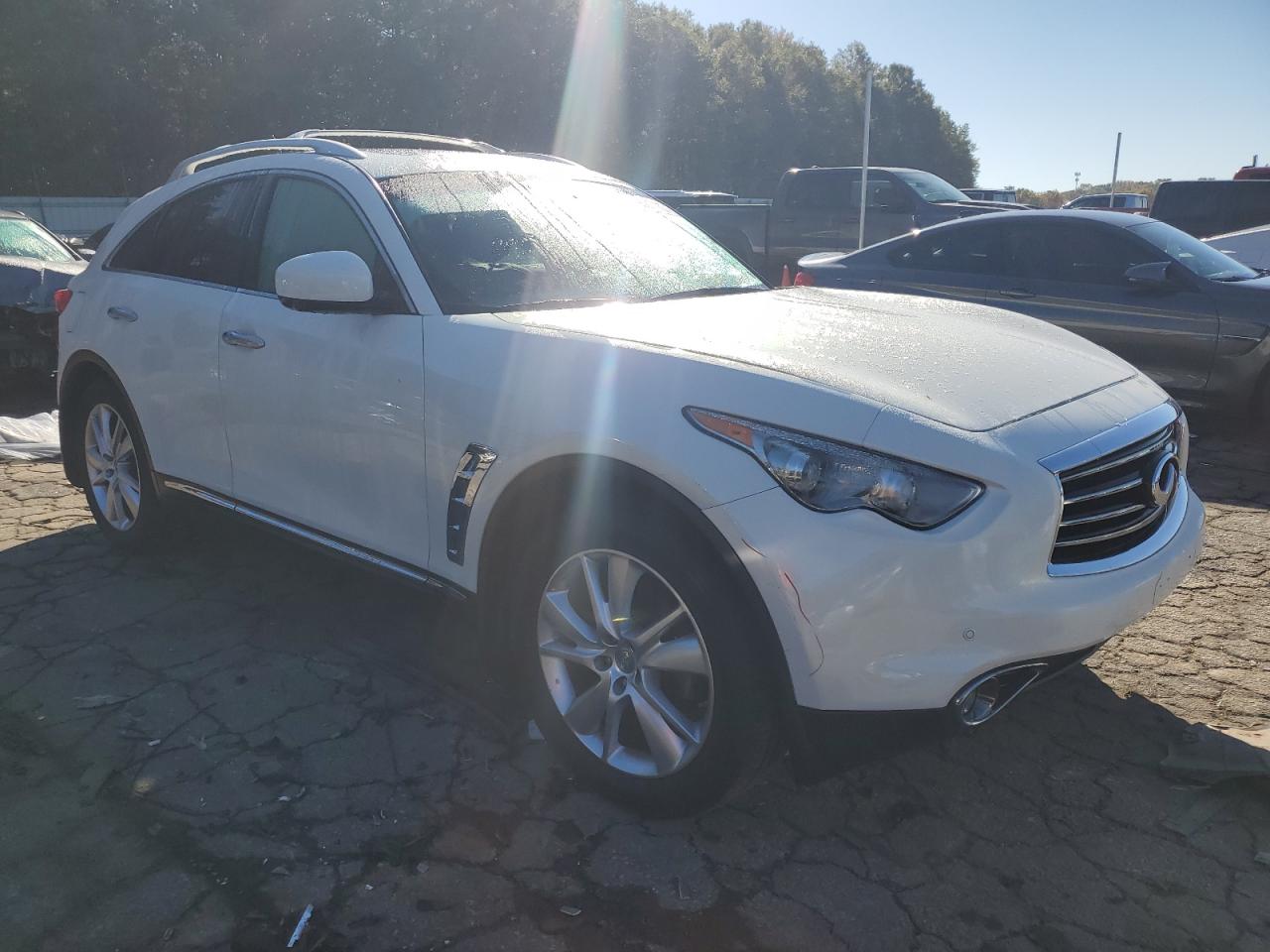 INFINITI FX35