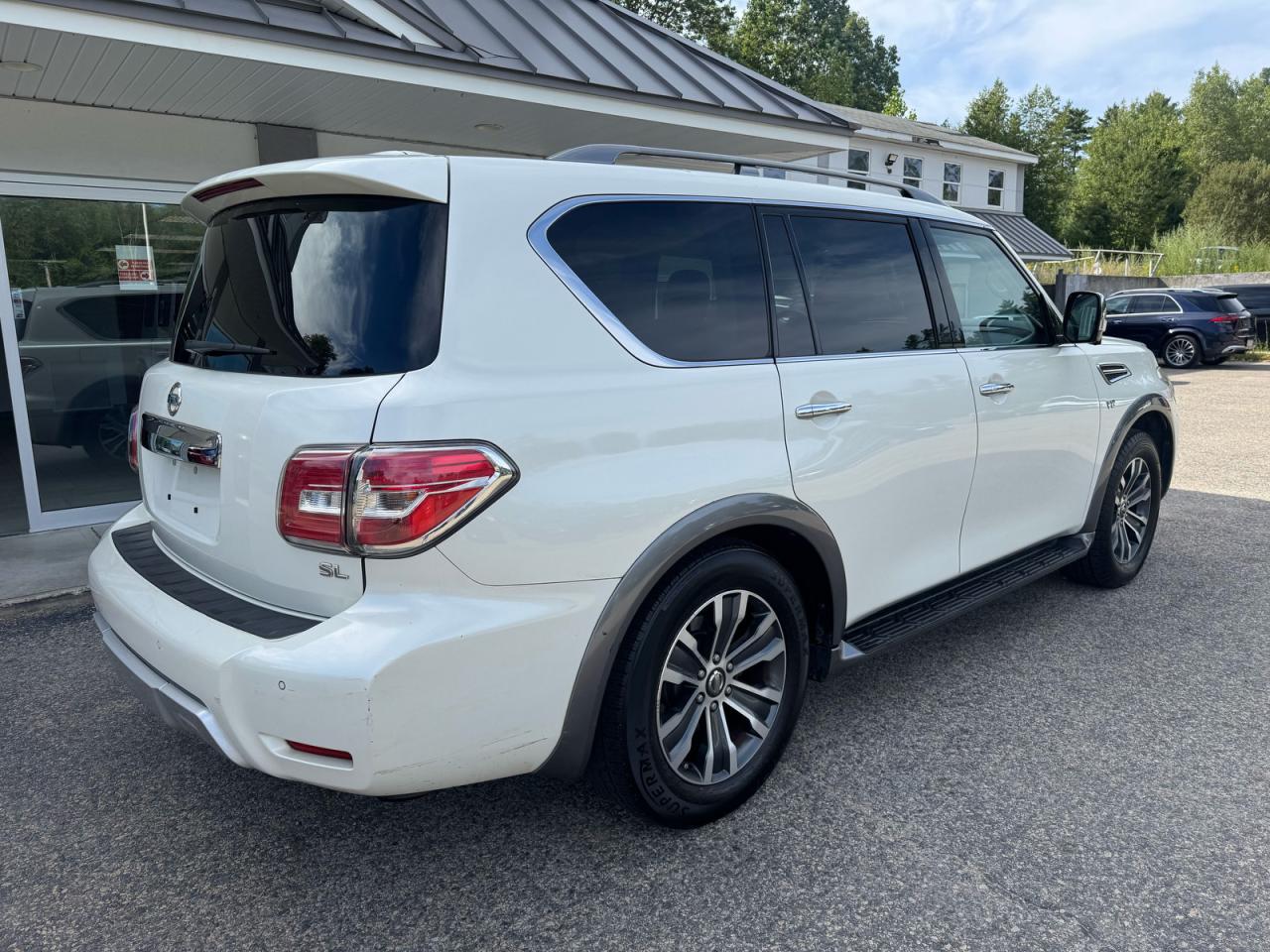 NISSAN ARMADA SV