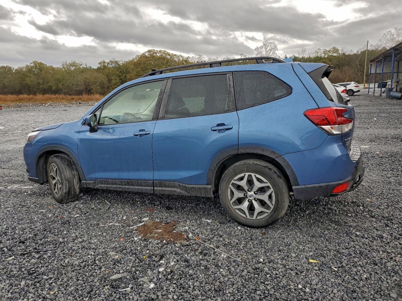 SUBARU FORESTER PREMIUM