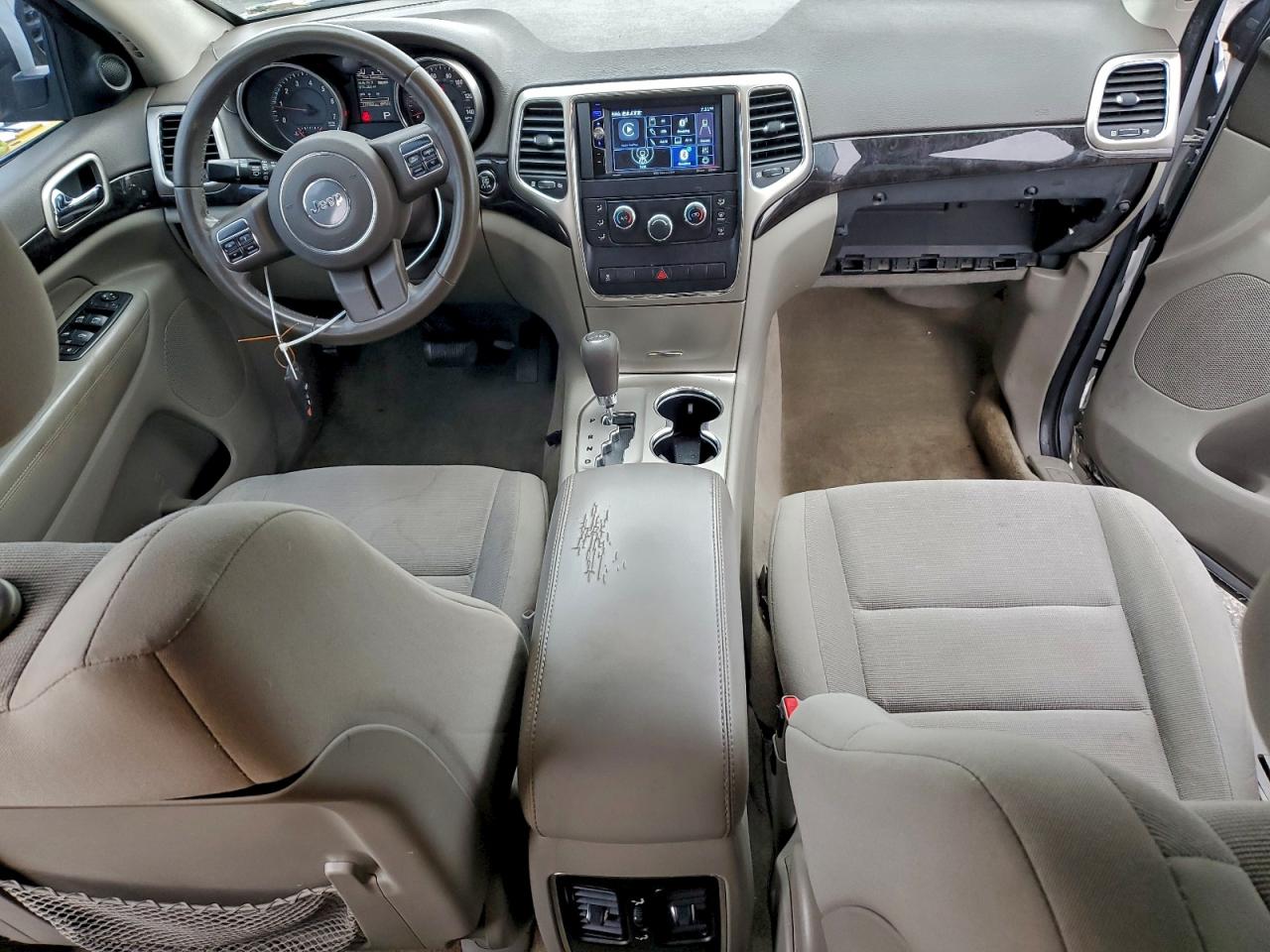 JEEP GRAND CHEROKEE LAREDO