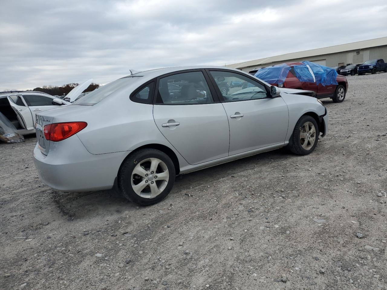 HYUNDAI ELANTRA BLUE