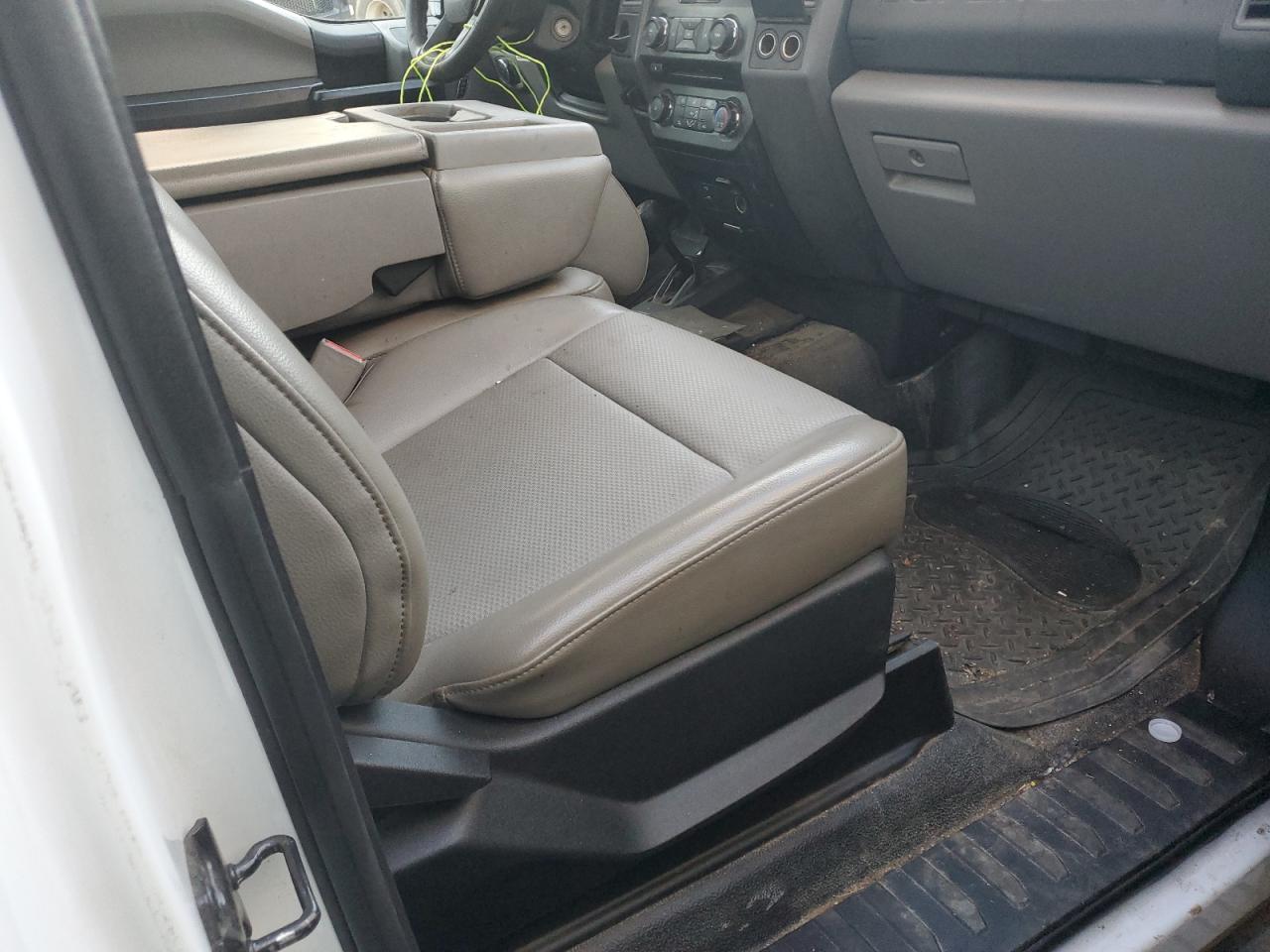 FORD F-550 SUPER DUTY