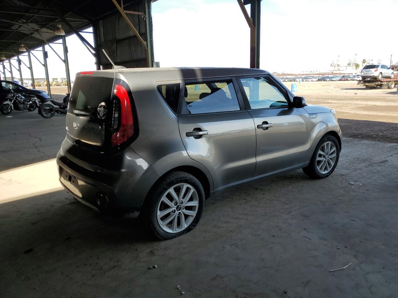KIA SOUL +