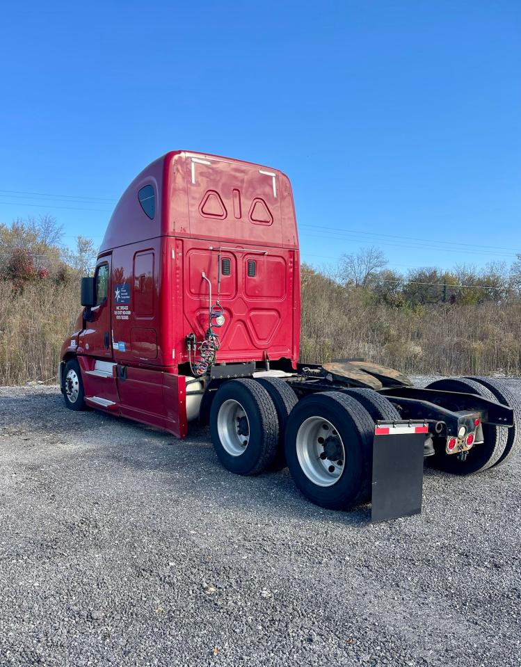 Lot #3283795426 2015 FREIGHTLINER CASCADIA 1