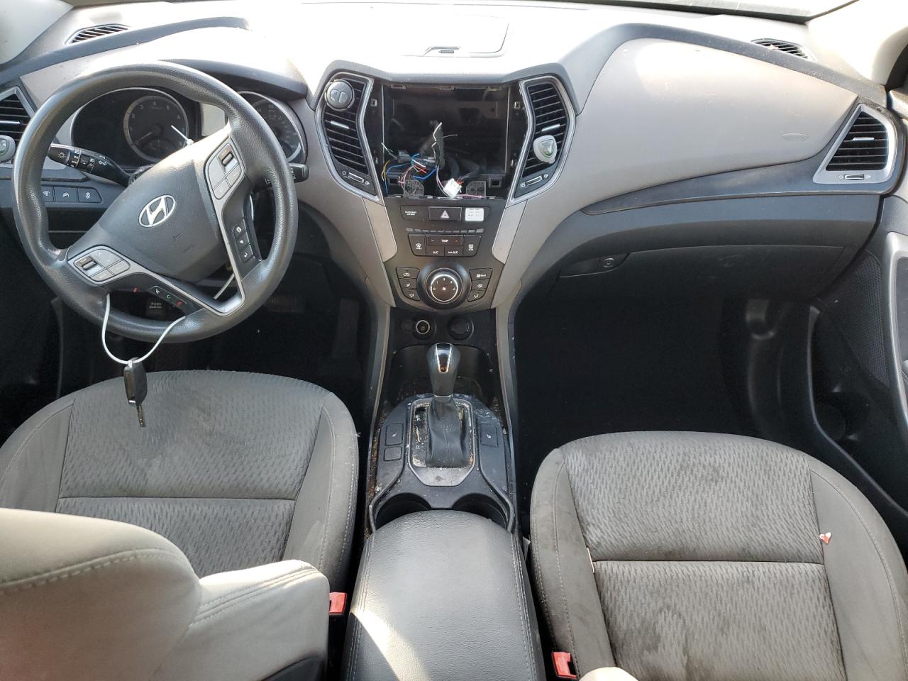 Lot #3310316957 2016 HYUNDAI SANTA FE S