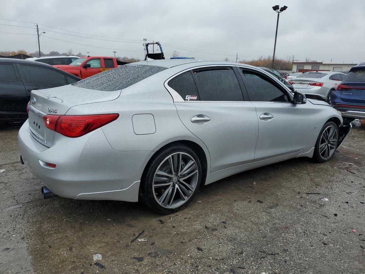 INFINITI Q50 BASE