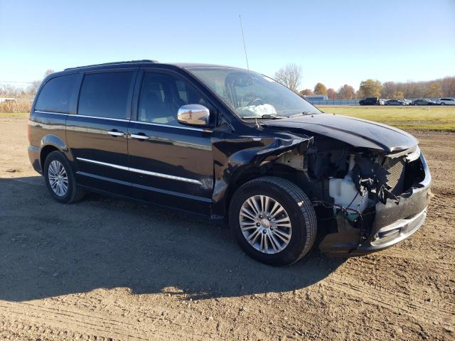 2013 CHRYSLER TOWN & COU #3301807332
