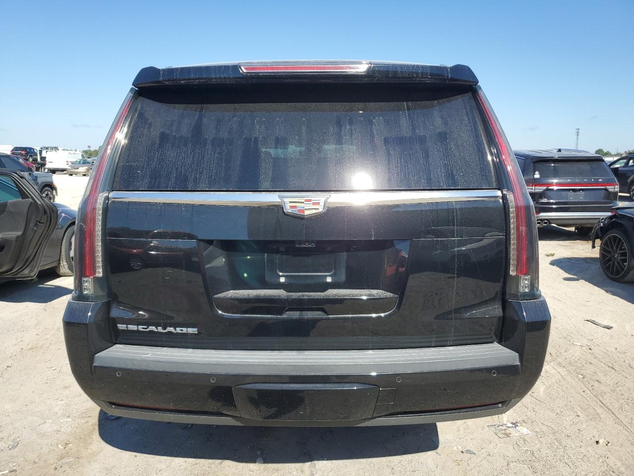 CADILLAC ESCALADE ESV PREMIUM LUXURY