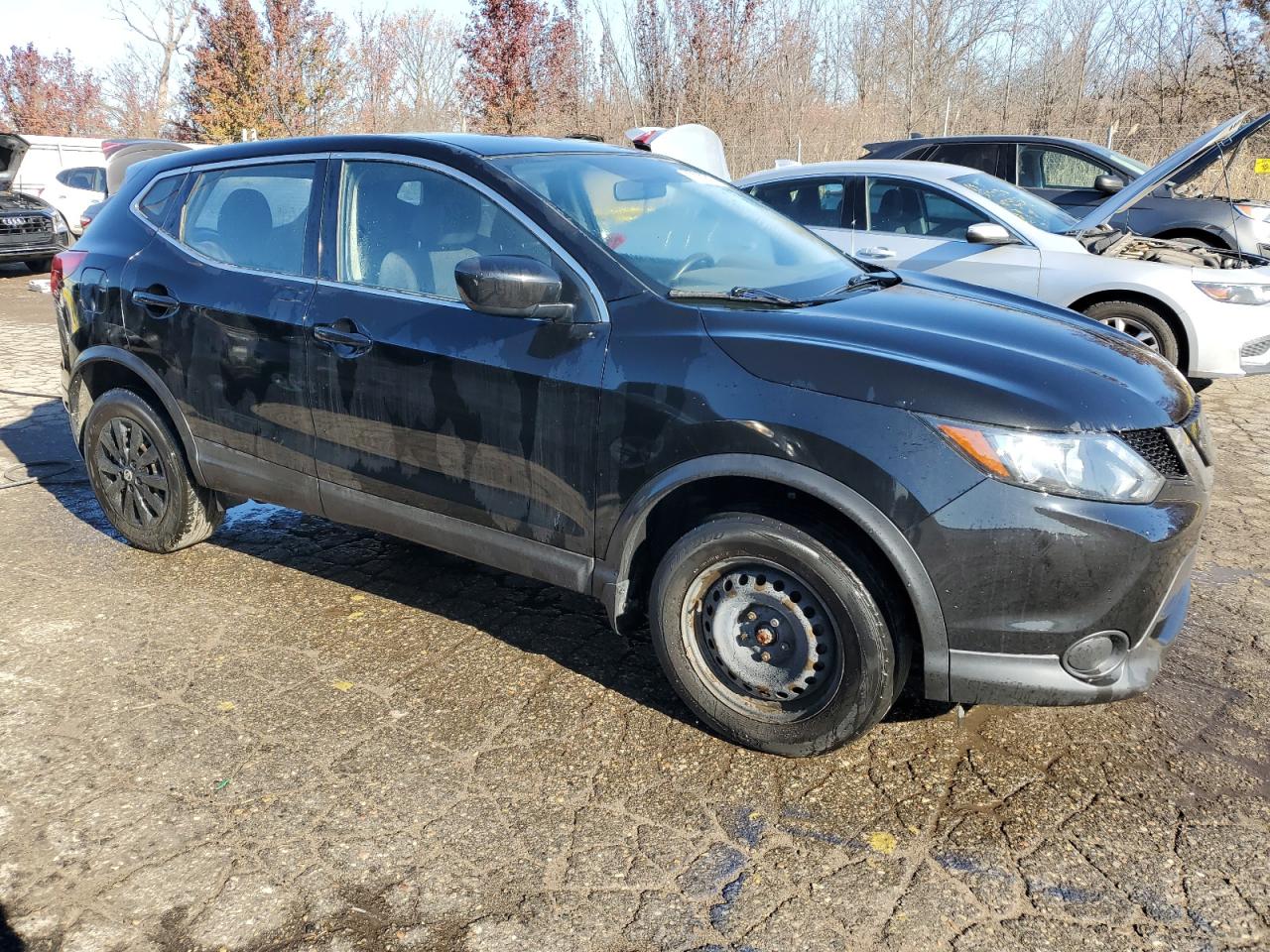 NISSAN ROGUE SPORT S