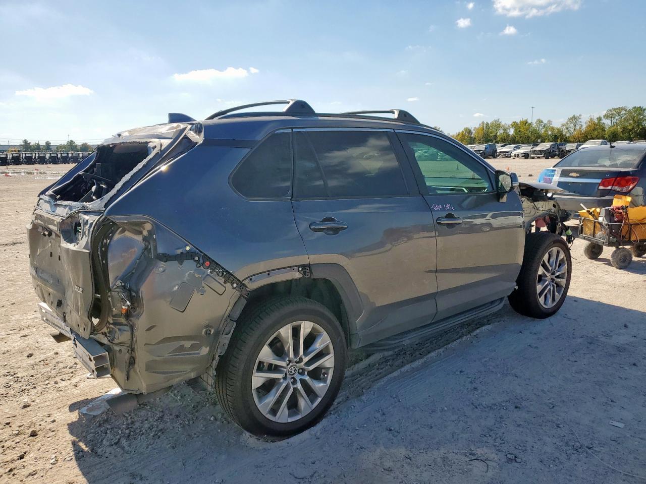 TOYOTA RAV4 XLE PREMIUM