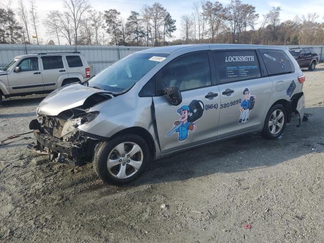 Global Auto Auctions: 2017 TOYOTA SIENNA