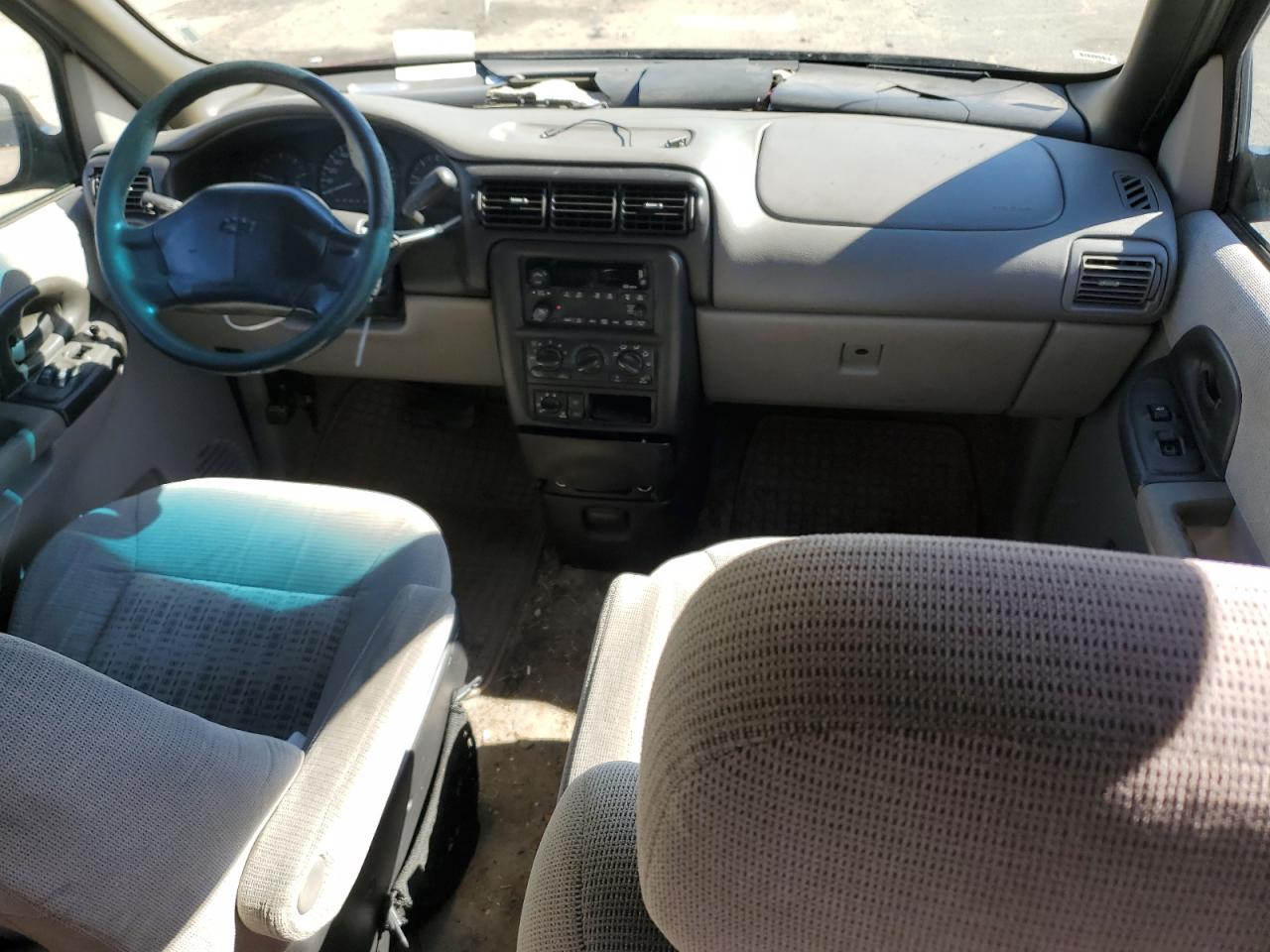 Lot #3285812659 2002 CHEVROLET VENTURE