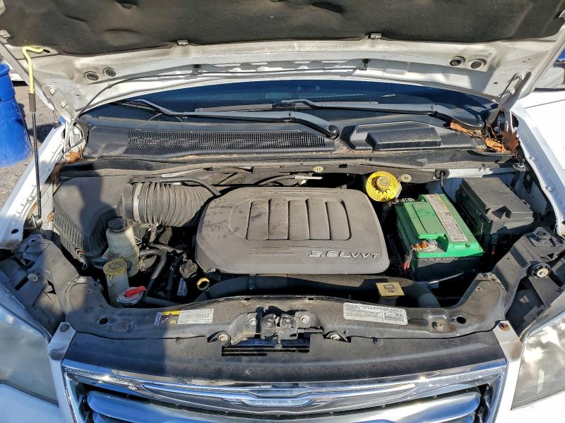 2014 CHRYSLER TOWN & COU #3296985815